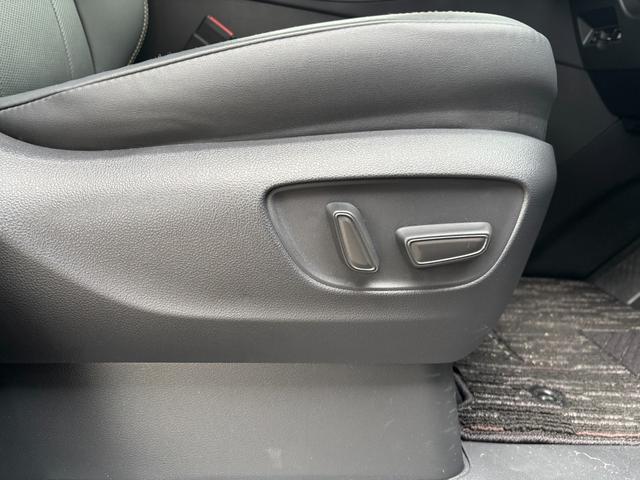 アルファード Ｚ　１４インチコネクトナビ　１３．２インチ後席モニター　フルセグＴＶ　パノラマカメラ　ムーンルーフ　ＨＤＭＩ　ステアリングヒーター　置くだけ充電　両側電動スライド　デジタルインナーミラー（36枚目）