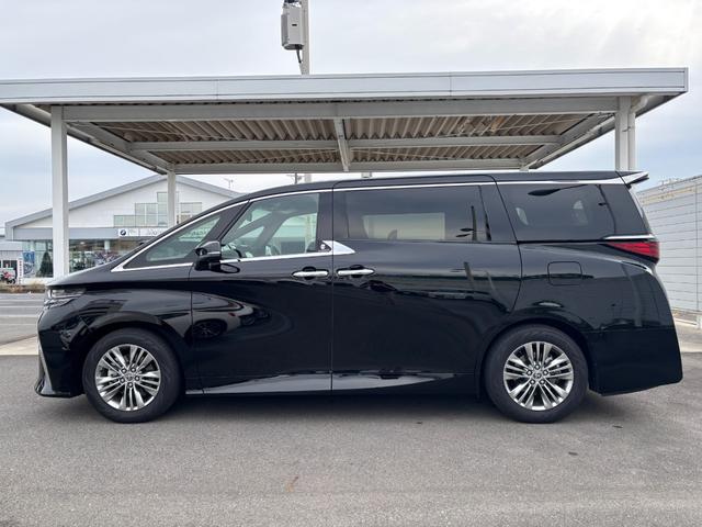 アルファード Ｚ　１４インチコネクトナビ　１３．２インチ後席モニター　フルセグＴＶ　パノラマカメラ　ムーンルーフ　ＨＤＭＩ　ステアリングヒーター　置くだけ充電　両側電動スライド　デジタルインナーミラー（39枚目）