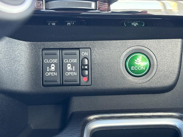 納車前、納車後の整備は、自社の指定整備工場にて行います。安心と信頼をお届けします。