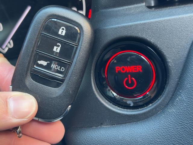 ヴェゼル ｅ：ＨＥＶ　Ｚ　純正メモリーナビ　バックカメラ　Ｂｌｕｅｔｏｏｔｈ　アップルカープレイ　ＬＥＤヘッドライト　ＬＥＤフォグ　シートヒーター　ビルドインＥＴＣ２．０（9枚目）