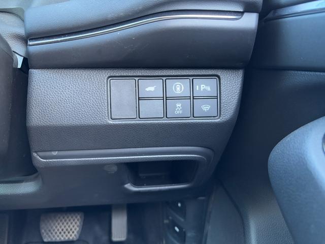 ヴェゼル ｅ：ＨＥＶ　Ｚ　純正メモリーナビ　バックカメラ　Ｂｌｕｅｔｏｏｔｈ　アップルカープレイ　ＬＥＤヘッドライト　ＬＥＤフォグ　シートヒーター　ビルドインＥＴＣ２．０（10枚目）