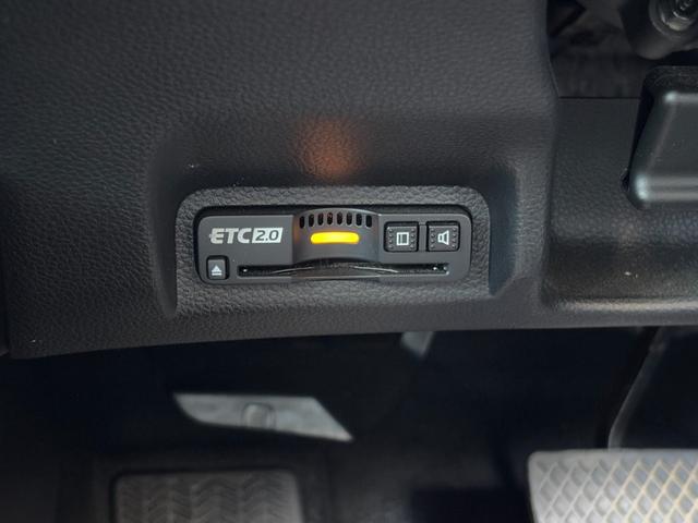 ヴェゼル ｅ：ＨＥＶ　Ｚ　純正メモリーナビ　バックカメラ　Ｂｌｕｅｔｏｏｔｈ　アップルカープレイ　ＬＥＤヘッドライト　ＬＥＤフォグ　シートヒーター　ビルドインＥＴＣ２．０（14枚目）