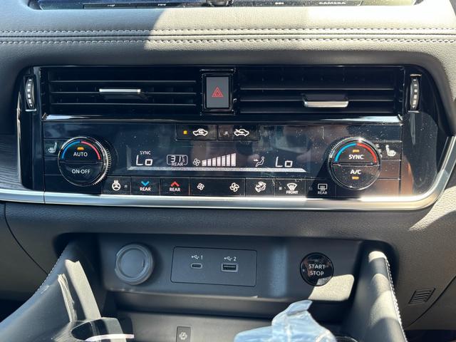 エクストレイル G e-4ORCE 登録済未使用車 12.3インチワイドディスプレイ フルセグ 全席シートヒーター シートメモリ パワーバックドア アラウンドビュー プロパイロット 置くだけ充電 ETC2.0(6枚目)