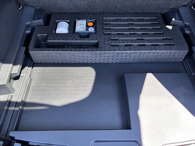 エクストレイル G e-4ORCE 登録済未使用車 12.3インチワイドディスプレイ フルセグ 全席シートヒーター シートメモリ パワーバックドア アラウンドビュー プロパイロット 置くだけ充電 ETC2.0(26枚目)