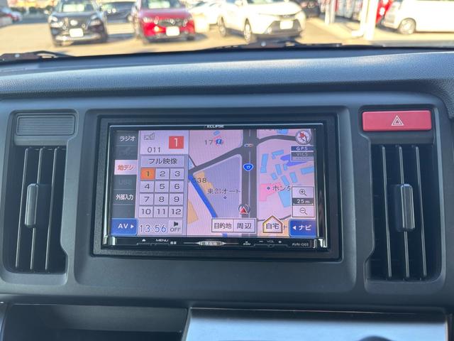 Ｎ－ＷＧＮカスタム Ｇ　ＳＤナビ　バックカメラ　ＣＤ＆ＤＶＤ再生　キセノンライト　フォグランプ　ステアリングリモコン　純正フロアマット＆バイザー（3枚目）