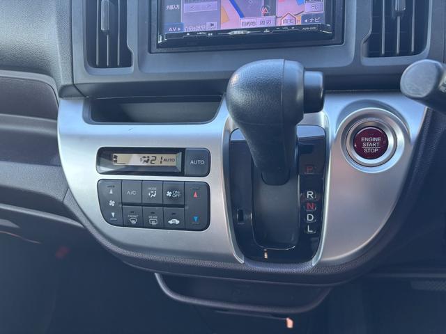 Ｎ－ＷＧＮカスタム Ｇ　ＳＤナビ　バックカメラ　ＣＤ＆ＤＶＤ再生　キセノンライト　フォグランプ　ステアリングリモコン　純正フロアマット＆バイザー（6枚目）