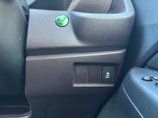 Ｎ－ＷＧＮカスタム Ｇ　ＳＤナビ　バックカメラ　ＣＤ＆ＤＶＤ再生　キセノンライト　フォグランプ　ステアリングリモコン　純正フロアマット＆バイザー（10枚目）