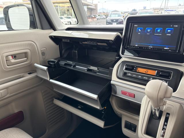 スペーシア ハイブリッドＸ　イクリプスナビ　バックカメラ　Ｂｌｕｅｔｏｏｔｈ　シートヒーター　ＥＴＣ　アイドリングストップ　スズキセーフティ　コーナーセンサー　オートライト　両側電動スライド（10枚目）