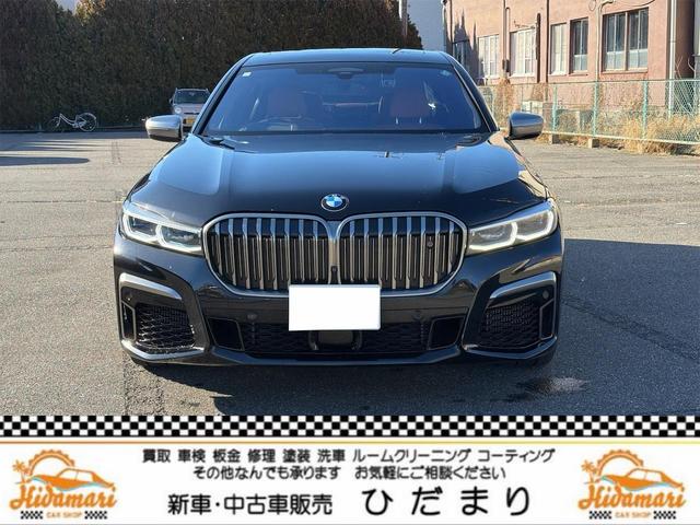 ７シリーズ Ｍ７６０Ｌｉ　ｘＤｒｉｖｅ　後期／Ｖ１２／スカイラウンジルーフ／ＤＭＥ７００ｐｓ・Ｂｏｗｅｒｓ＆Ｗｉｌｋｉｎｓサラウンド／リアエンターテイメント／エグゼクティブラウンジ（3枚目）