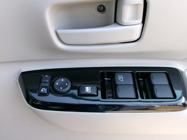 ルークス X アラウンドビューモニター 両側スライド・片側電動 クリアランスソナー オートライト LEDヘッドランプ スマートキー アイドリングストップ ベンチシート CVT 盗難防止システム ABS(6枚目)