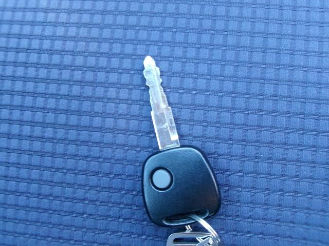 キャロル GS 社外ディスプレイオーディオ Bluetooth USB DVD CD バックモニター 運転席シートヒーター オートライト ハイビームアシスト 電動格納ミラー アイドリングストップ キーレスエントリー(10枚目)