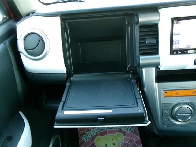 ハスラー Ｇ　フロア５速マニュアル　ＭＴ　社外ナビ　フルセグテレビ　ＣＤ　ＤＶＤ　Ｂｌｕｅｔｏｏｔｈ　ＥＴＣ　運転席シートヒーター　電動格納ミラー　アイドリングストップ　キーレスエントリー　軽ＳＵＶ（8枚目）