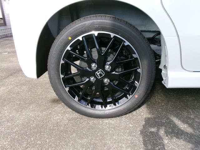 Ｎ－ＢＯＸカスタム ターボコーディネートスタイル　ホンダセンシング　ナビ装着用スペシャルパッケージ　両側パワースライドドア　前席シートヒーター　電動パーキング・ホールド機能　電動格納ミラー　ロールサンシェード　シートバックテーブル（33枚目）