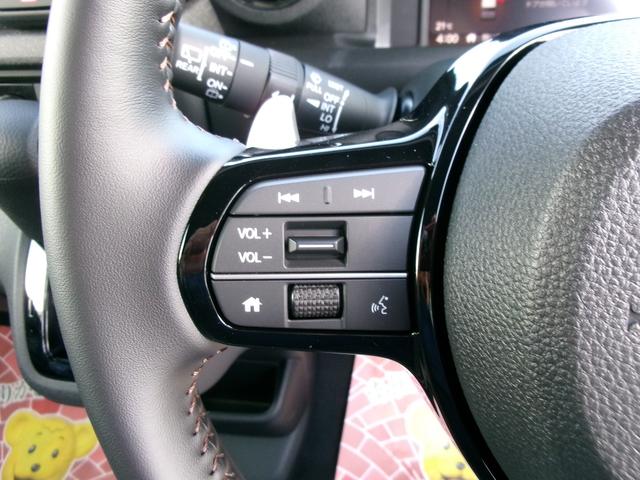 Ｎ－ＢＯＸカスタム ターボ　ホンダセンシング　ナビ装着用スペシャルパッケージ　四輪駆動　両側パワースライドドア　電動パーキング・ホールド機能　前席シートヒーター　電動格納ミラー　ロールサンシェード　シートバックテーブル（16枚目）