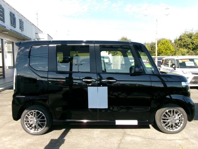 Ｎ－ＢＯＸカスタム ターボ　ホンダセンシング　ナビ装着用スペシャルパッケージ　四輪駆動　両側パワースライドドア　電動パーキング・ホールド機能　前席シートヒーター　電動格納ミラー　ロールサンシェード　シートバックテーブル（23枚目）