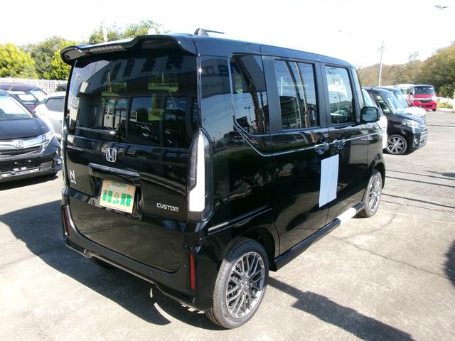 Ｎ－ＢＯＸカスタム ターボ　ホンダセンシング　ナビ装着用スペシャルパッケージ　四輪駆動　両側パワースライドドア　電動パーキング・ホールド機能　前席シートヒーター　電動格納ミラー　ロールサンシェード　シートバックテーブル（24枚目）