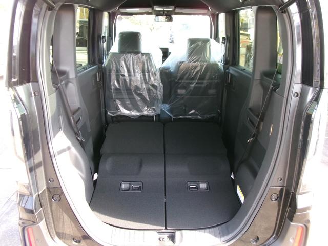 Ｎ－ＢＯＸカスタム ターボ　ホンダセンシング　ナビ装着用スペシャルパッケージ　四輪駆動　両側パワースライドドア　電動パーキング・ホールド機能　前席シートヒーター　電動格納ミラー　ロールサンシェード　シートバックテーブル（56枚目）