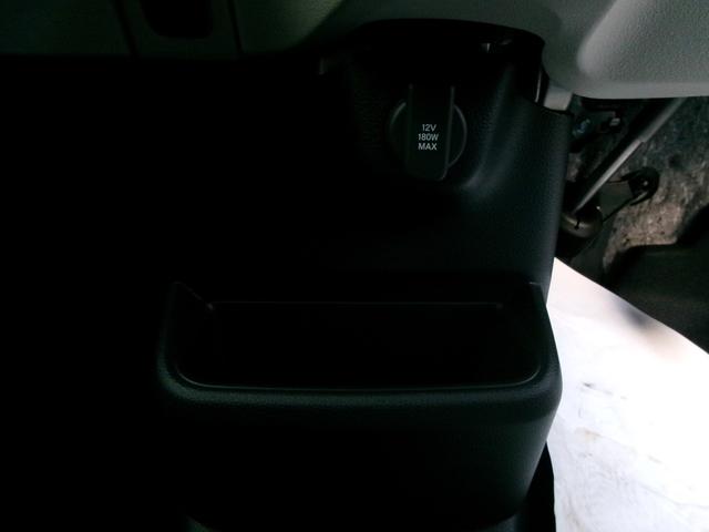 Ｎ－ＢＯＸ ファッションスタイル　ホンダセンシング　ナビ装着用スペシャルパッケージ　２トーン　両側パワースライドドア　ロールサンシェード　シートバックテーブル　左右独立リアセンターアームレスト　前席シートヒーター　プッシュスタート（13枚目）