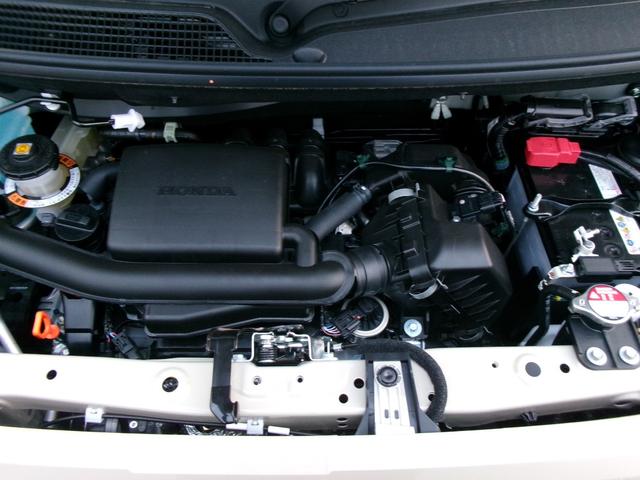 Ｎ－ＢＯＸ ファッションスタイル　ホンダセンシング　ナビ装着用スペシャルパッケージ　２トーン　両側パワースライドドア　ロールサンシェード　シートバックテーブル　左右独立リアセンターアームレスト　前席シートヒーター　プッシュスタート（30枚目）