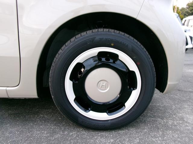 Ｎ－ＢＯＸ ファッションスタイル　ホンダセンシング　ナビ装着用スペシャルパッケージ　２トーン　両側パワースライドドア　ロールサンシェード　シートバックテーブル　左右独立リアセンターアームレスト　前席シートヒーター　プッシュスタート（32枚目）