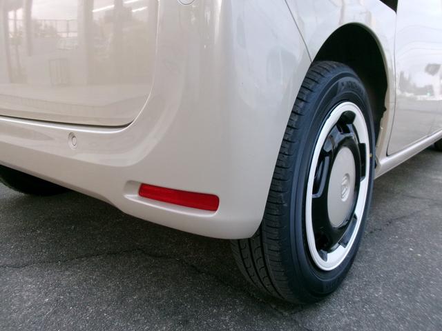Ｎ－ＢＯＸ ファッションスタイル　ホンダセンシング　ナビ装着用スペシャルパッケージ　２トーン　両側パワースライドドア　ロールサンシェード　シートバックテーブル　左右独立リアセンターアームレスト　前席シートヒーター　プッシュスタート（34枚目）