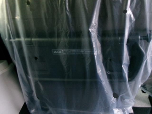 Ｎ－ＢＯＸ ファッションスタイル　ホンダセンシング　ナビ装着用スペシャルパッケージ　２トーン　両側パワースライドドア　ロールサンシェード　シートバックテーブル　左右独立リアセンターアームレスト　前席シートヒーター　プッシュスタート（51枚目）