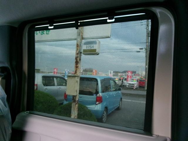 Ｎ－ＢＯＸ ファッションスタイル　ホンダセンシング　ナビ装着用スペシャルパッケージ　２トーン　両側パワースライドドア　ロールサンシェード　シートバックテーブル　左右独立リアセンターアームレスト　前席シートヒーター　プッシュスタート（53枚目）