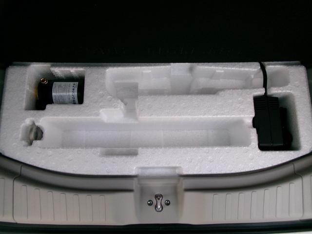 Ｎ－ＢＯＸ ファッションスタイル　ホンダセンシング　ナビ装着用スペシャルパッケージ　２トーン　両側パワースライドドア　ロールサンシェード　シートバックテーブル　左右独立リアセンターアームレスト　前席シートヒーター　プッシュスタート（57枚目）