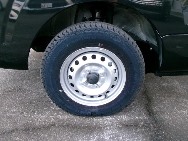 ハイゼットトラック スタンダード 農用スペシャル スマートアシスト パートタイム4WD CVT オートライト ハイビームアシスト 荷台ライト ラジオ エアコン パワーステアリング 運転席エアバッグ 助手席エアバッグ デフロック 4枚リーフスプリング(30枚目)