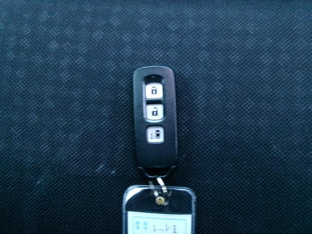 Ｎ－ＢＯＸカスタム ２トーンカラースタイル　Ｇ・Ｌパッケージ　ワンオーナー　両側スライド　片側パワースライドドア　社外ナビ　ワンセグテレビ　ＣＤ　ＳＤ　オートライト　フォグランプ　アイドリングストップ　電動格納ミラー　ベンチシート　盗難防止システム（7枚目）