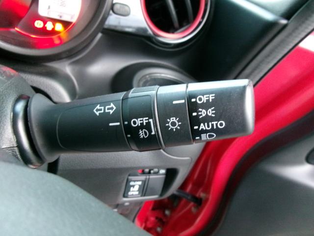 Ｎ－ＢＯＸカスタム ２トーンカラースタイル　Ｇ・Ｌパッケージ　ワンオーナー　両側スライド　片側パワースライドドア　社外ナビ　ワンセグテレビ　ＣＤ　ＳＤ　オートライト　フォグランプ　アイドリングストップ　電動格納ミラー　ベンチシート　盗難防止システム（18枚目）