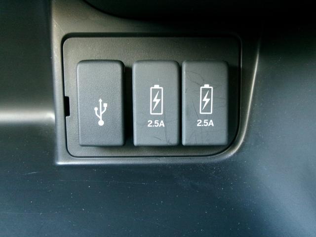 Ｎ－ＢＯＸカスタム Ｇ・Ｌホンダセンシング　ホンダセンシング　前後ドライブレコーダー　ナビ　フルセグテレビ　ＣＤ　ＤＶＤ　ＵＳＢ　Ｂｌｕｅｔｏｏｔｈ　ＥＴＣ　バックモニター　充電ソケット　ロールサンシェード　電動格納ミラー　前席シートヒーター（12枚目）