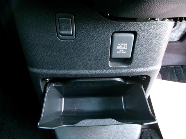 Ｎ－ＢＯＸカスタム Ｇ・Ｌホンダセンシング　ホンダセンシング　前後ドライブレコーダー　ナビ　フルセグテレビ　ＣＤ　ＤＶＤ　ＵＳＢ　Ｂｌｕｅｔｏｏｔｈ　ＥＴＣ　バックモニター　充電ソケット　ロールサンシェード　電動格納ミラー　前席シートヒーター（17枚目）