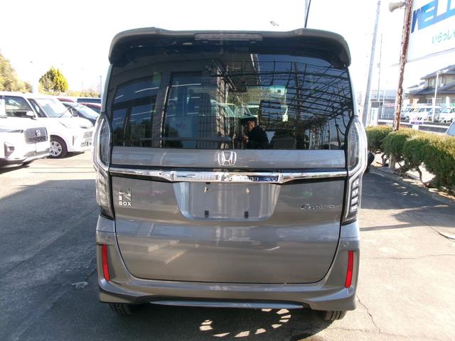 Ｎ－ＢＯＸカスタム Ｇ・Ｌホンダセンシング　ホンダセンシング　前後ドライブレコーダー　ナビ　フルセグテレビ　ＣＤ　ＤＶＤ　ＵＳＢ　Ｂｌｕｅｔｏｏｔｈ　ＥＴＣ　バックモニター　充電ソケット　ロールサンシェード　電動格納ミラー　前席シートヒーター（32枚目）