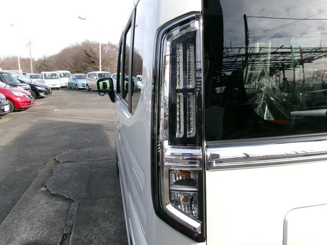 スペーシアカスタム ハイブリッドＸＳターボ　デュアルセンサーブレーキサポート２　スズキセーフティーサポート　電動パーキング・ホールド　シートヒーター　ハンドルヒーター　ヘッドアップディスプレイ　サンシェード　シートバックテーブル　サーキュレータ（47枚目）