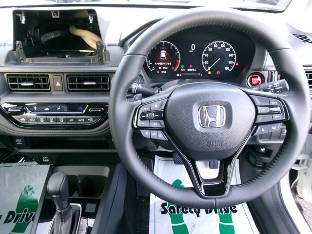 WR-V Z+ ブラックスタイル ホンダセンシング ナビ装着用SPパッケージ バックモニター 純正アルミホイール パドルシフト 充電ソケット 電動格納ミラー アダプティブクルーズコントロール LEDヘッドライト フォグランプ(2枚目)