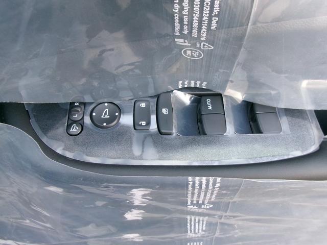 WR-V Z+ ブラックスタイル ホンダセンシング ナビ装着用SPパッケージ バックモニター 純正アルミホイール パドルシフト 充電ソケット 電動格納ミラー アダプティブクルーズコントロール LEDヘッドライト フォグランプ(6枚目)