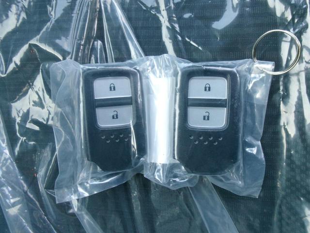 WR-V Z+ ブラックスタイル ホンダセンシング ナビ装着用SPパッケージ バックモニター 純正アルミホイール パドルシフト 充電ソケット 電動格納ミラー アダプティブクルーズコントロール LEDヘッドライト フォグランプ(10枚目)