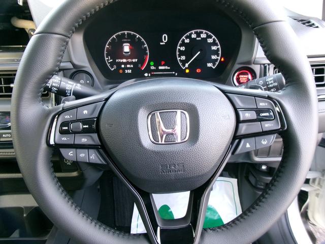 WR-V Z+ ブラックスタイル ホンダセンシング ナビ装着用SPパッケージ バックモニター 純正アルミホイール パドルシフト 充電ソケット 電動格納ミラー アダプティブクルーズコントロール LEDヘッドライト フォグランプ(15枚目)