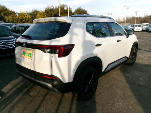 WR-V Z+ ブラックスタイル ホンダセンシング ナビ装着用SPパッケージ バックモニター 純正アルミホイール パドルシフト 充電ソケット 電動格納ミラー アダプティブクルーズコントロール LEDヘッドライト フォグランプ(22枚目)