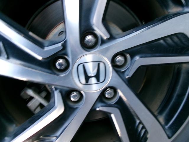 オデッセイ アブソルート・Ｘホンダセンシング　ホンダセンシング　両側パワースライドドア　社外ナビ　フルセグテレビ　ＣＤ　ＤＶＤ　ＵＳＢ　Ｂｌｕｅｔｏｏｔｈ　バックモニター　ＥＴＣ　ステアリングスイッチ　サンシェード　電動格納ミラー　パドルシフト（61枚目）