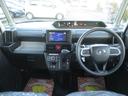 運転者にとっては日々使用することとなる運転席です。運転席が快適だと運転に集中することができますね。