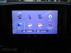Aftermarketナビゲーション搭載。テレビやＣＤ、ＤＶＤ、Ｂｌｕｅｔｏｏｔｈなども使えます。 3