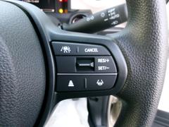 �����ץƥ��֥��롼������ȥ����롣��Լ֤Ȥμִֵ�Υ��¬�ꤷ�ơ����ꤷ���ִֵ�Υ���ݤĤ褦��Ŭ�ڤʲø�®��Ԥ�����ž�Ԥ����������֥졼�����������ɽ��ޤ�����®���Խ����褦�ٱ礹�륷���ƥ�Ǥ��� 5