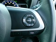 �����ץƥ��֥��롼������ȥ����롣��Լ֤Ȥμִֵ�Υ��¬�ꤷ�ơ����ꤷ���ִֵ�Υ���ݤĤ褦��Ŭ�ڤʲø�®��Ԥ�����ž�Ԥ����������֥졼�����������ɽ��ޤ�����®���Խ����褦�ٱ礹�륷���ƥ�Ǥ��� 4