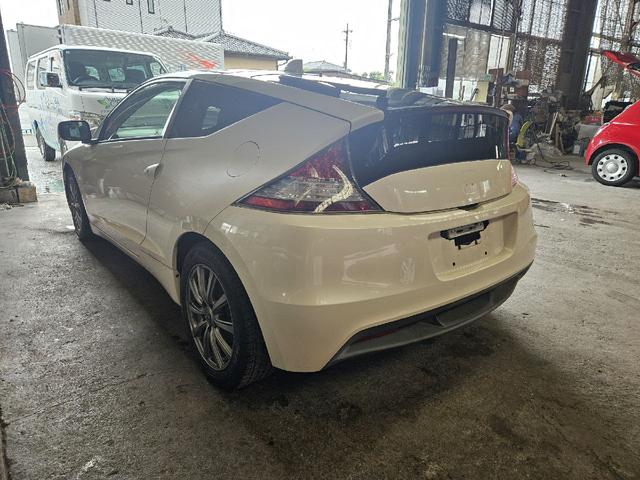 ＣＲ－Ｚ α　バックカメラ　オートクルーズコントロール　ＭＴ　ＨＩＤ　スマートキー　アイドリングストップ　電動格納ミラー　アルミホイール　盗難防止システム　衝突安全ボディ　ＡＢＳ　ＥＳＣ　エアコン（30枚目）