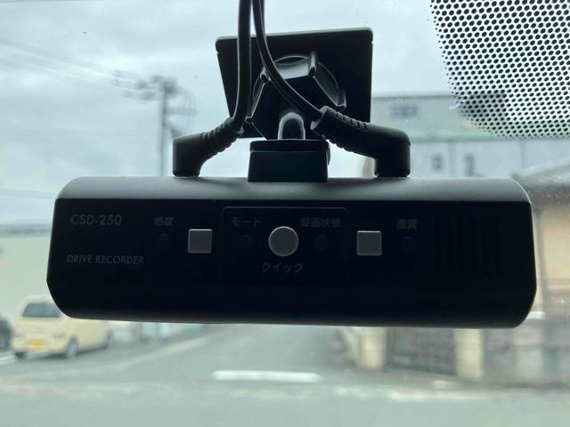 NV350キャラバンワゴン ドライブレコーダー ETC ナビ TV 電動スライドドア オートライト スマートキー 電動格納ミラー AT CD USB ミュージックプレイヤー接続可 Bluetooth エアコン パワーステアリング(11枚目)