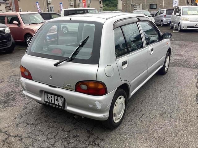 ヴィヴィオ ｅｍ　マニュアル車　パワーウィンドウ　平成６年式（6枚目）
