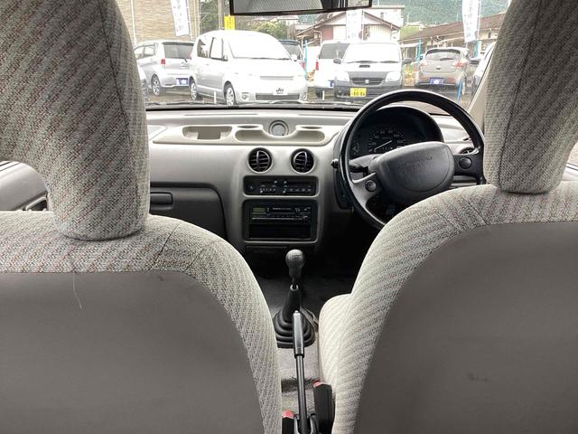 ヴィヴィオ ｅｍ　マニュアル車　パワーウィンドウ　平成６年式（27枚目）