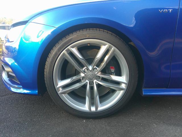 Ｓ７スポーツバック ベースグレード　４ＷＤ　ナビＴＶ　バックカメラ（4枚目）